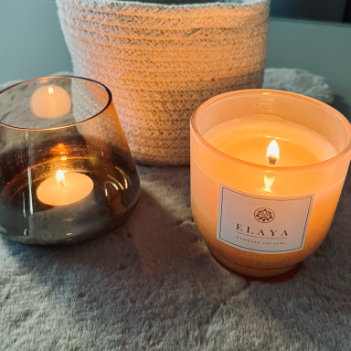 Bougie à la cire de soja parfumée aux parfums de Grasse - ELAYA